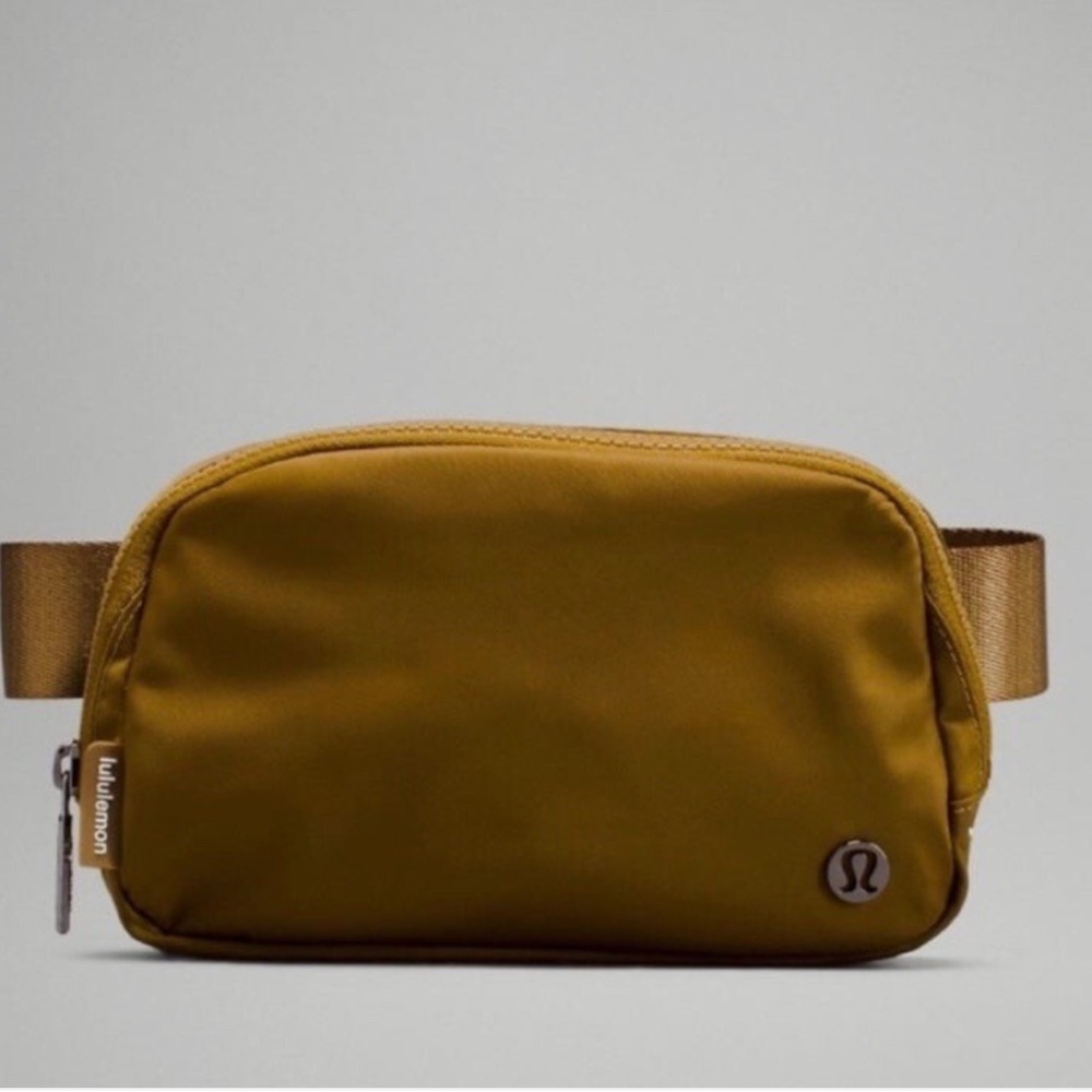 lululemon Everywhere Belt Bag Burnt Carmel